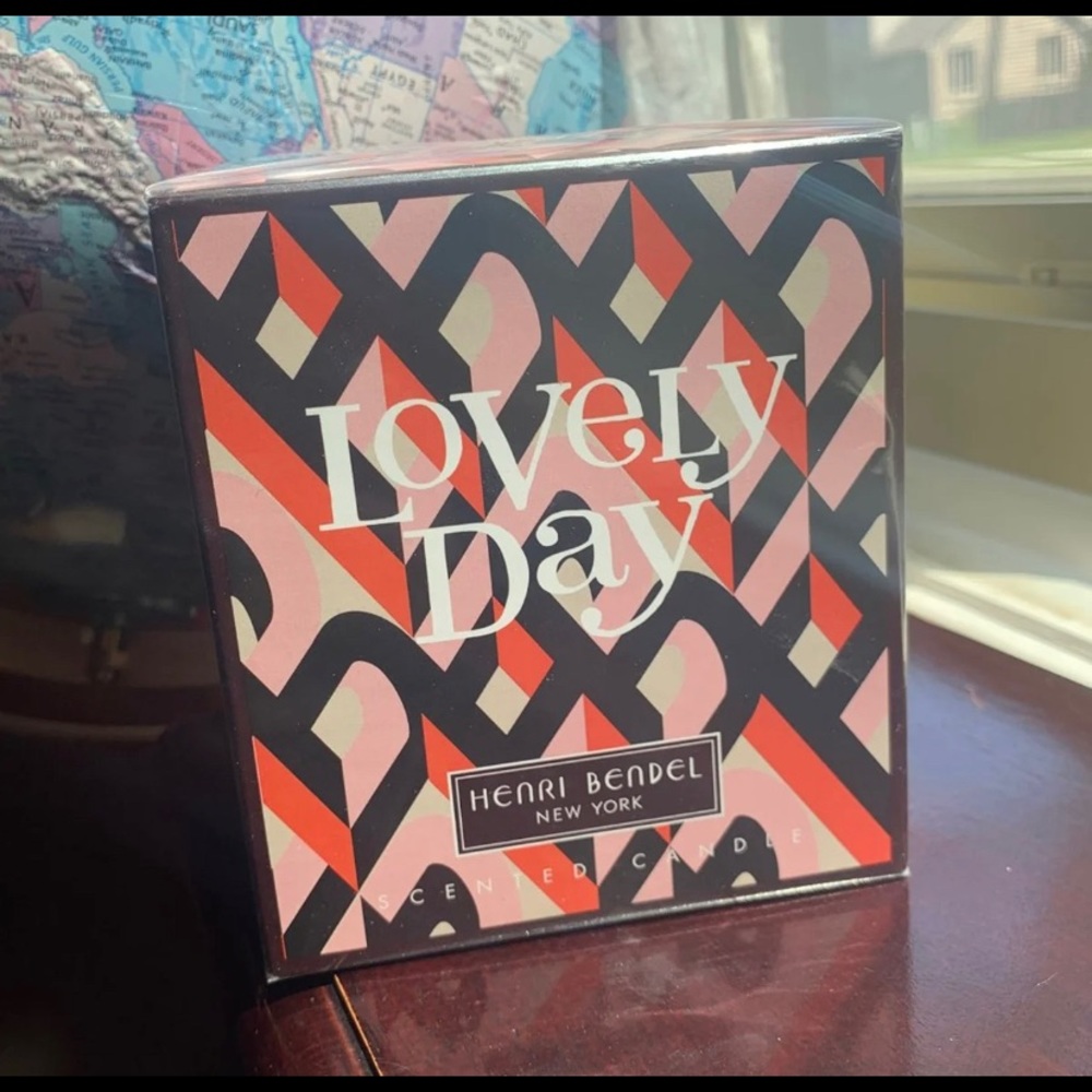 Henri Bendel Lovely Day candle